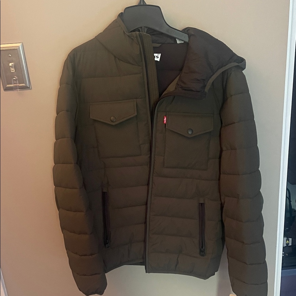 Levi's Olive Green Hooded Puffer Jacket with pockets